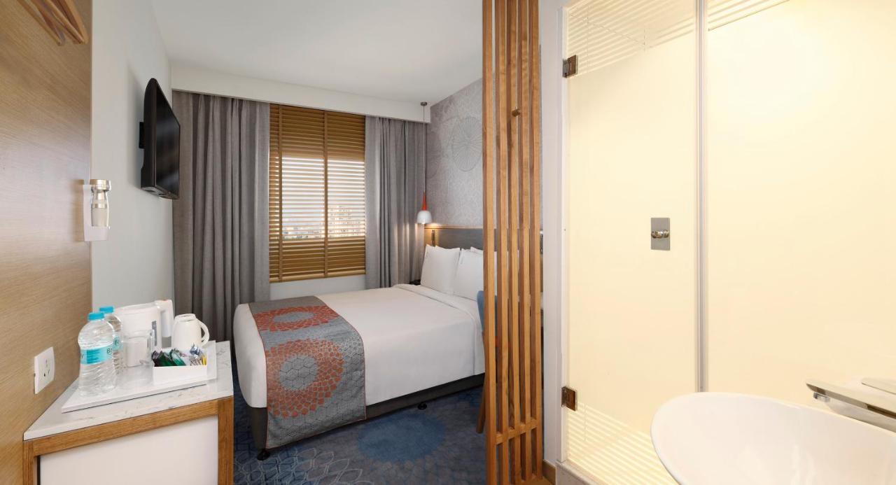 Holiday Inn Express Hyderabad Hitec City By Ihg Buitenkant foto