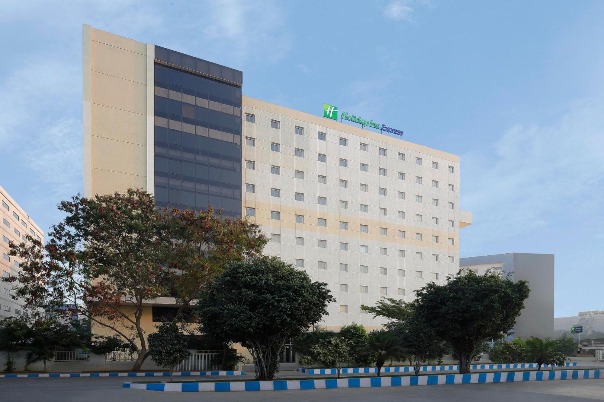 Holiday Inn Express Hyderabad Hitec City By Ihg Buitenkant foto