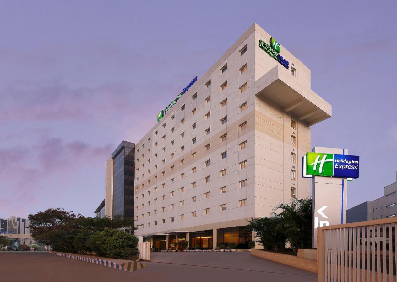 Holiday Inn Express Hyderabad Hitec City By Ihg Buitenkant foto