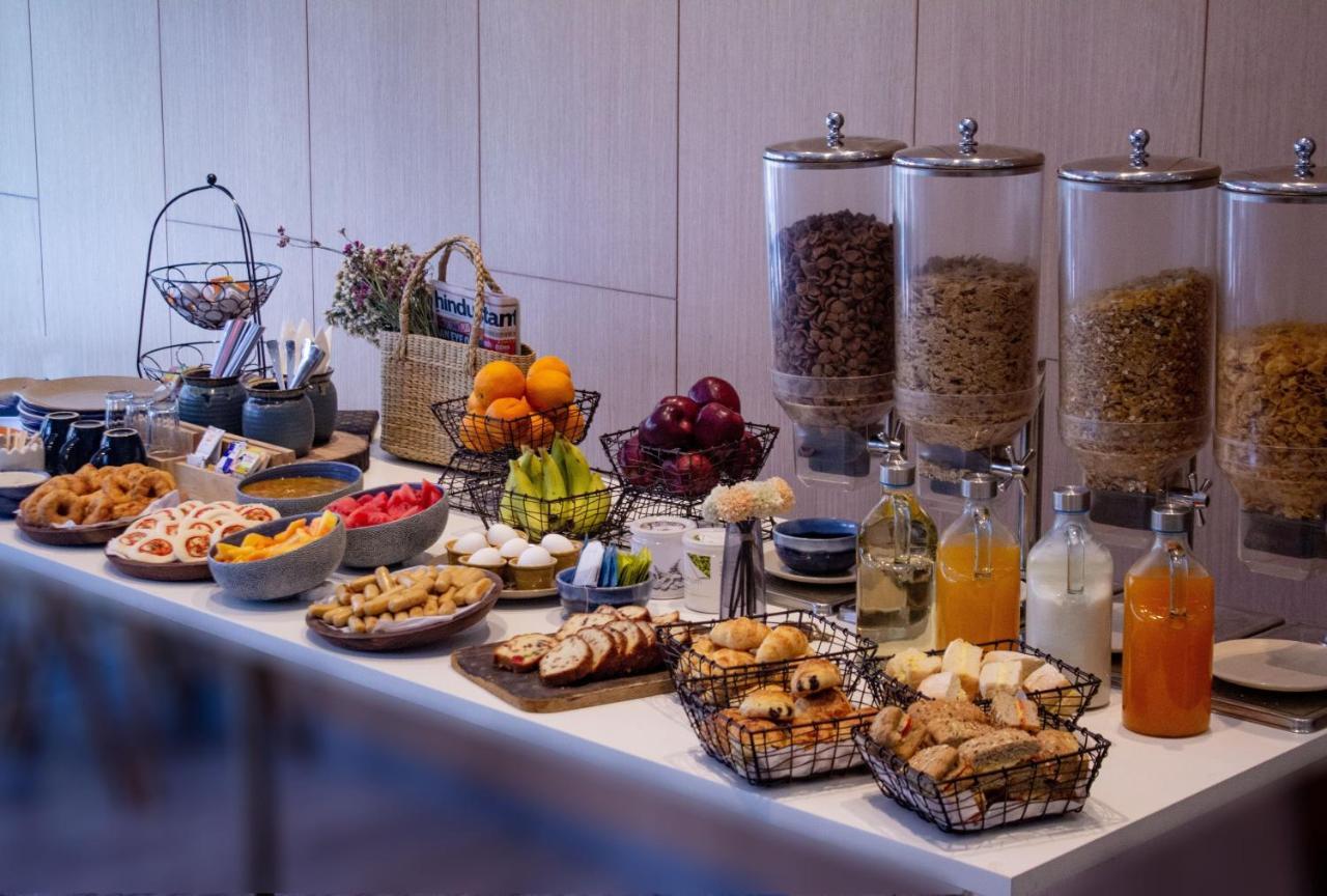 Holiday Inn Express Hyderabad Hitec City By Ihg Buitenkant foto